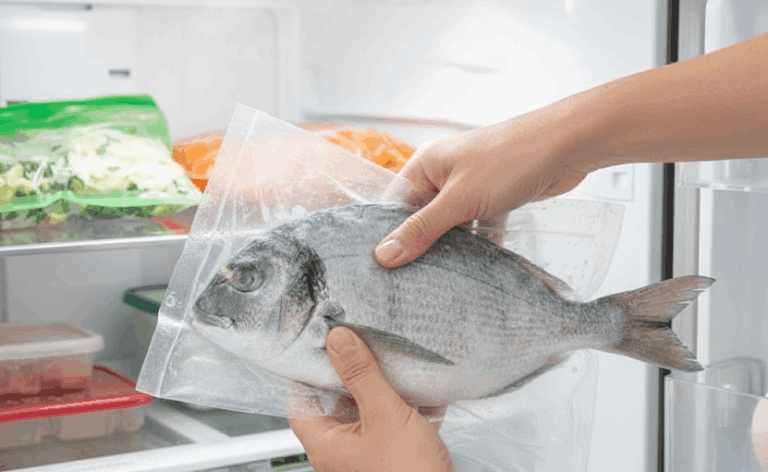 cómo descongelar pescado en casa